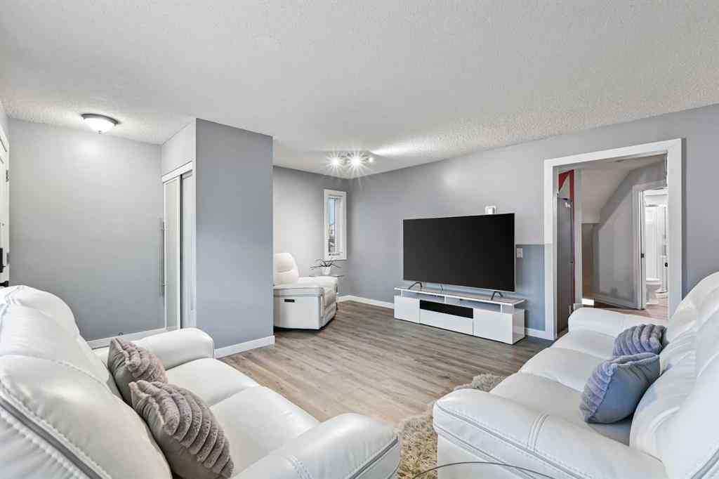 MLS® A2267271 - 30 River Rock Way SE in Riverbend Calgary, Residential