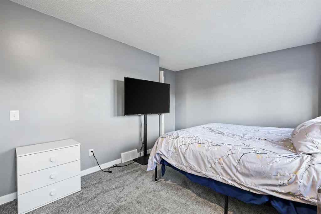 MLS® A2267271 - 30 River Rock Way SE in Riverbend Calgary, Residential