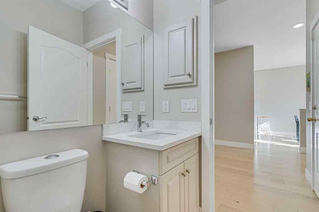 MLS® A2267273 - 84 Shannon Estates Terrace SW in Shawnessy Calgary, Residential