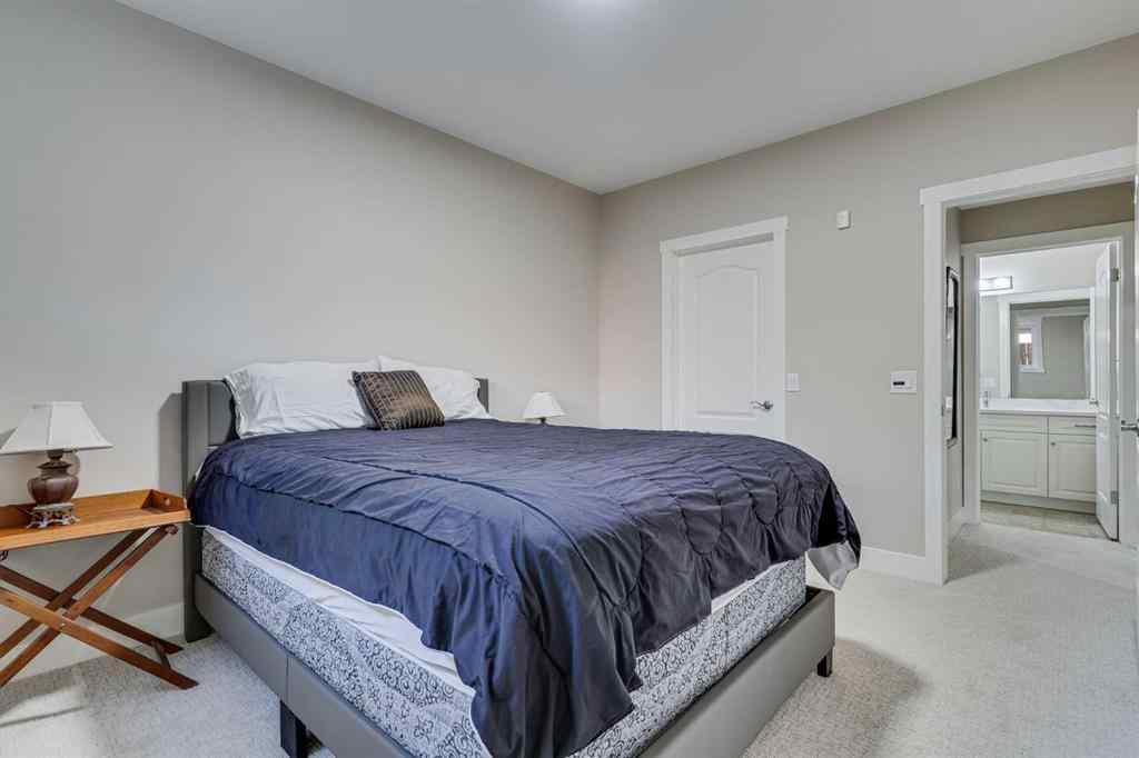 MLS® A2267273 - 84 Shannon Estates Terrace SW in Shawnessy Calgary, Residential