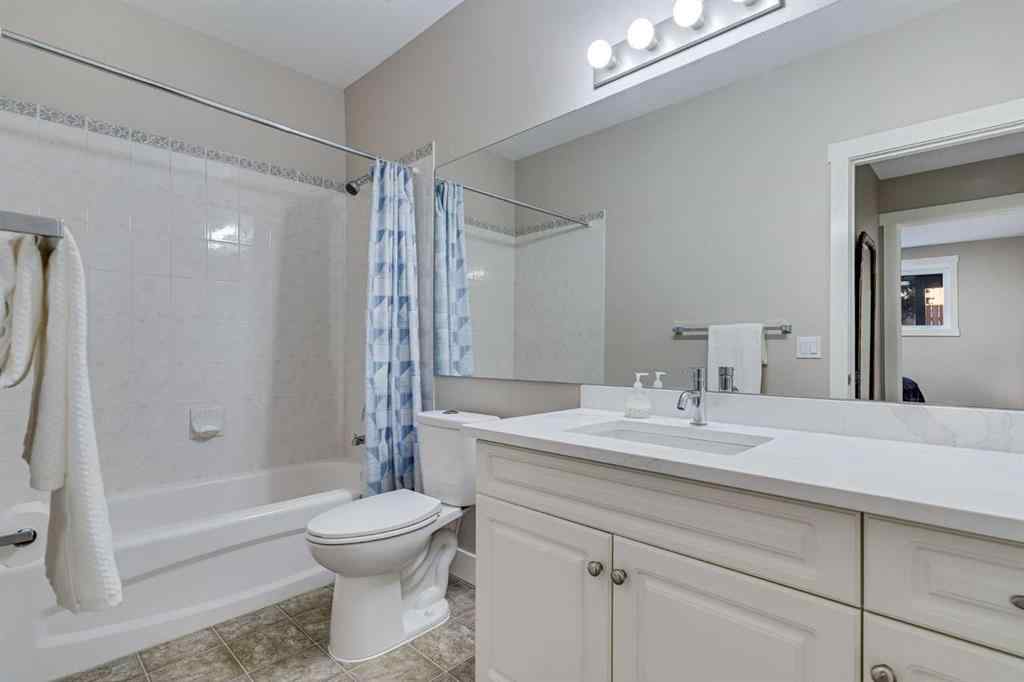 MLS® A2267273 - 84 Shannon Estates Terrace SW in Shawnessy Calgary, Residential