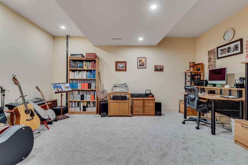 MLS® A2267273 - 84 Shannon Estates Terrace SW in Shawnessy Calgary, Residential