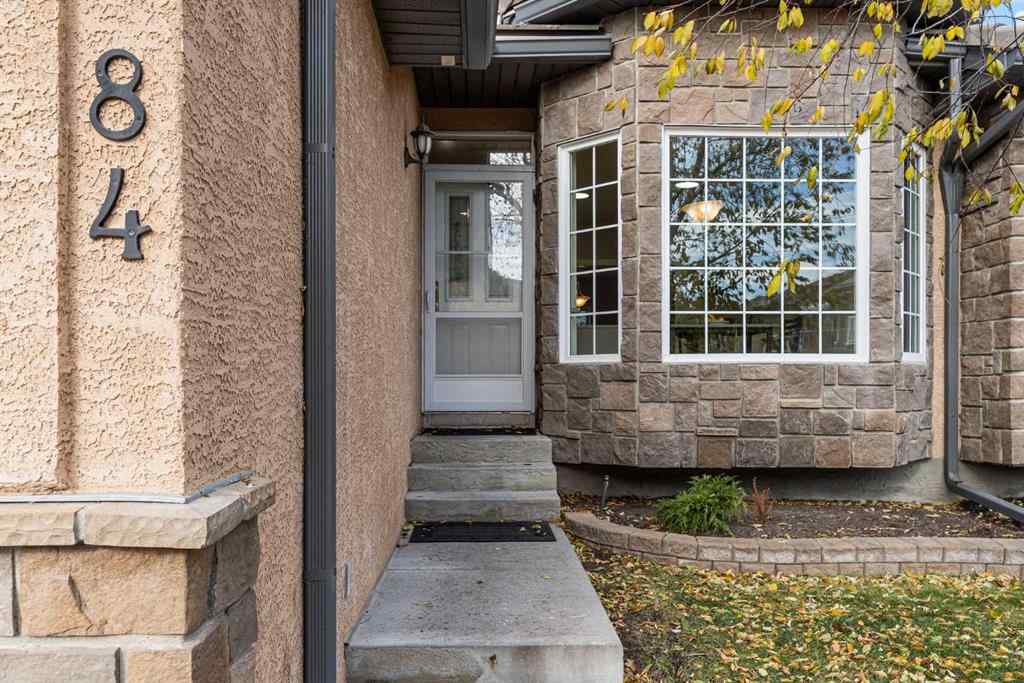 MLS® A2267273 - 84 Shannon Estates Terrace SW in Shawnessy Calgary, Residential