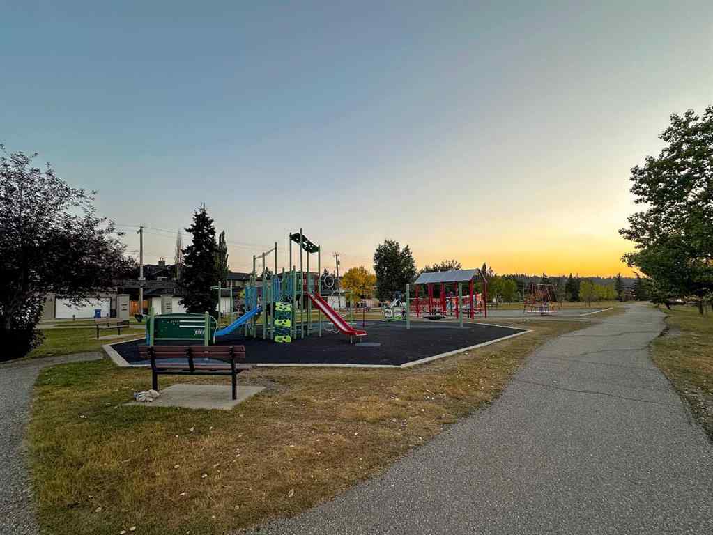 MLS® A2267277 - 915 32 Street NW in Parkdale Calgary, Residential