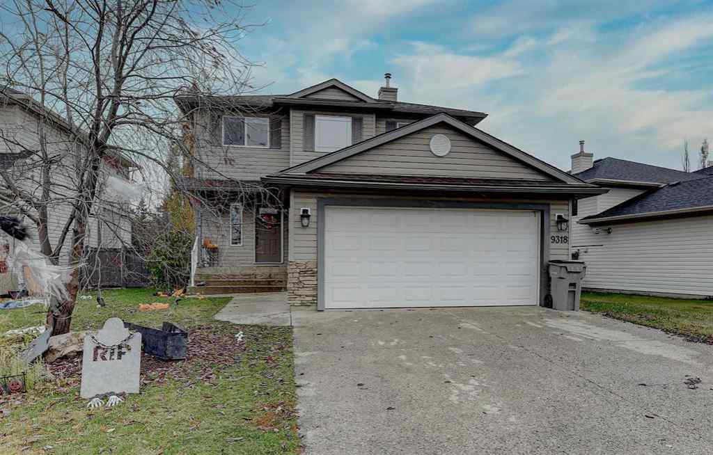 MLS® A2267278 - 9318 129 Avenue  in Crystal Lake Estates Grande Prairie, Residential