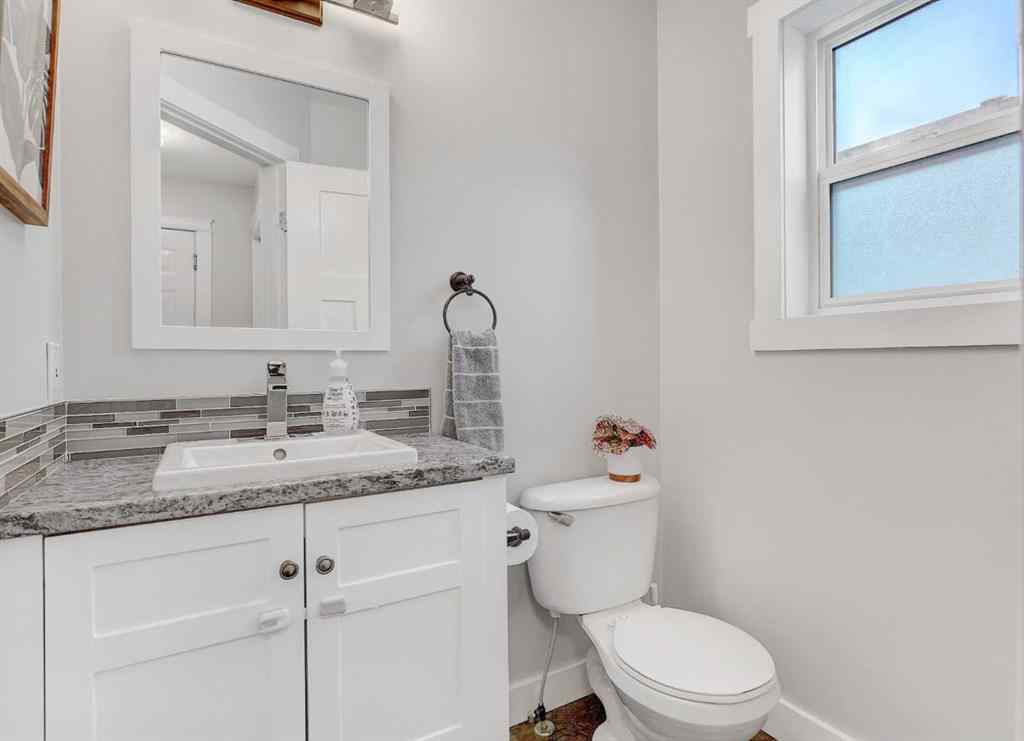 MLS® A2267278 - 9318 129 Avenue  in Crystal Lake Estates Grande Prairie, Residential