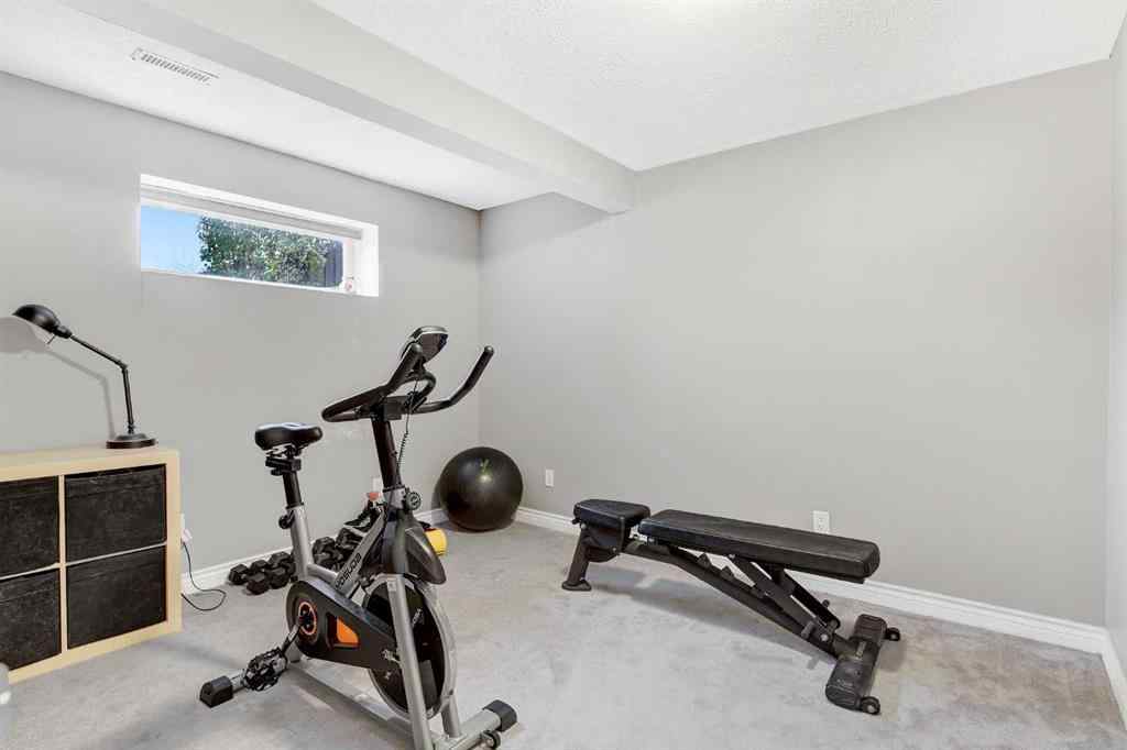 MLS® A2267278 - 9318 129 Avenue  in Crystal Lake Estates Grande Prairie, Residential