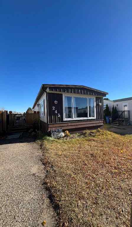 MLS&reg; # A2267279 - 243 Fleet Street SW in NONE Medicine Hat, Residential Open Houses