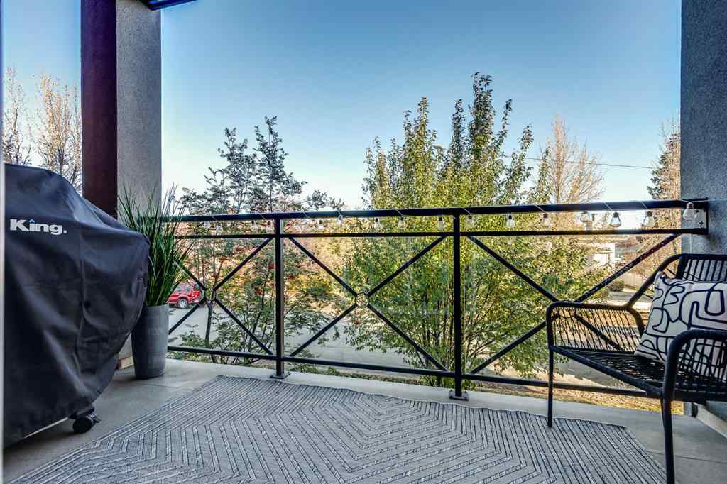 MLS® A2267280 - Unit #204 117 19 Avenue NE in Tuxedo Park Calgary, Residential