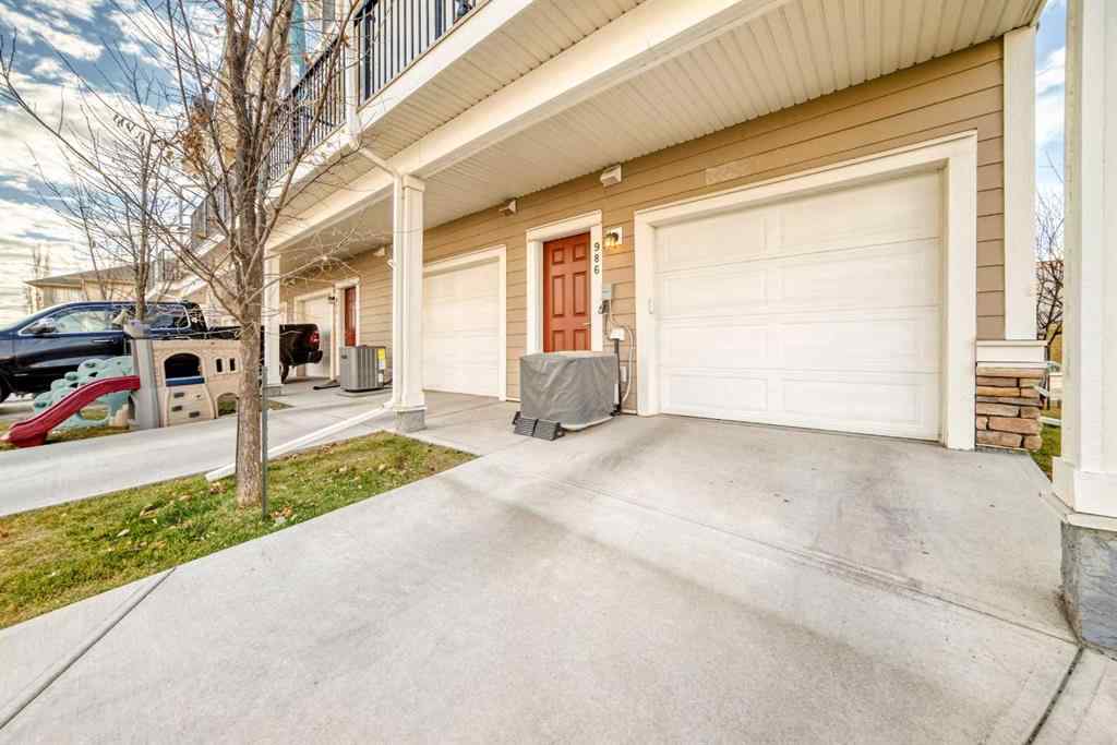MLS® A2267285 - 986 Sherwood Boulevard NW in Sherwood Calgary, Residential