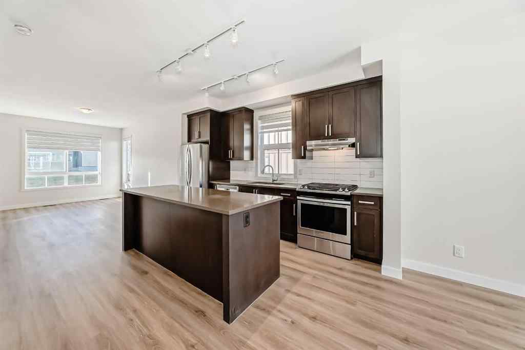 MLS® A2267285 - 986 Sherwood Boulevard NW in Sherwood Calgary, Residential