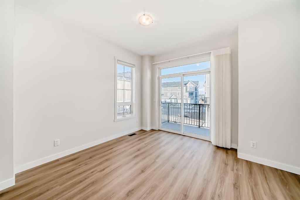 MLS® A2267285 - 986 Sherwood Boulevard NW in Sherwood Calgary, Residential