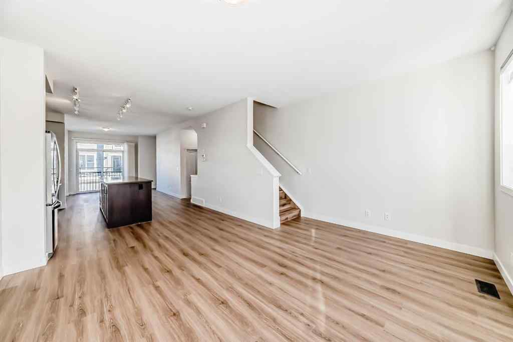 MLS® A2267285 - 986 Sherwood Boulevard NW in Sherwood Calgary, Residential