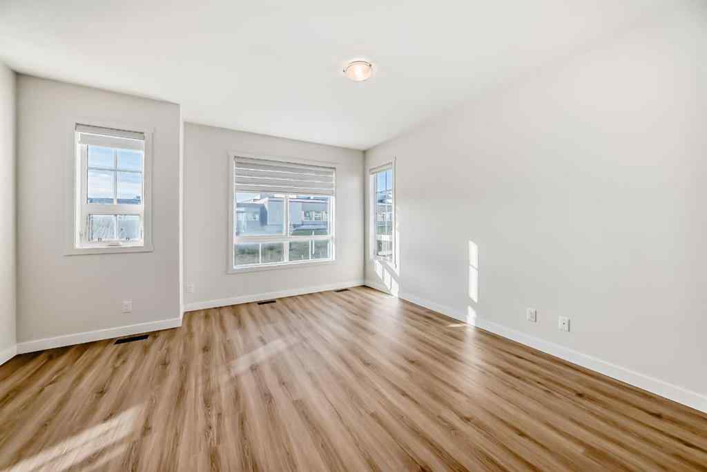 MLS® A2267285 - 986 Sherwood Boulevard NW in Sherwood Calgary, Residential