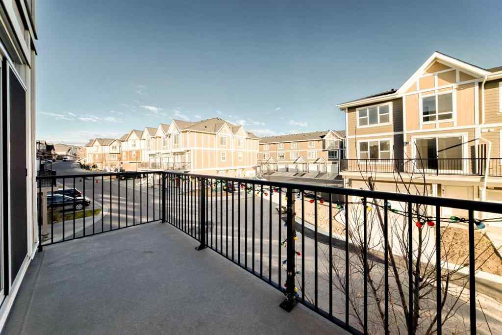 MLS® A2267285 - 986 Sherwood Boulevard NW in Sherwood Calgary, Residential