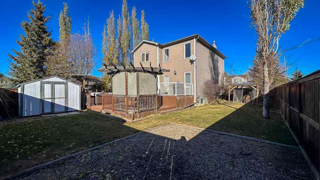 MLS® A2267286 - 211 11 Avenue NE in NONE Sundre, Residential