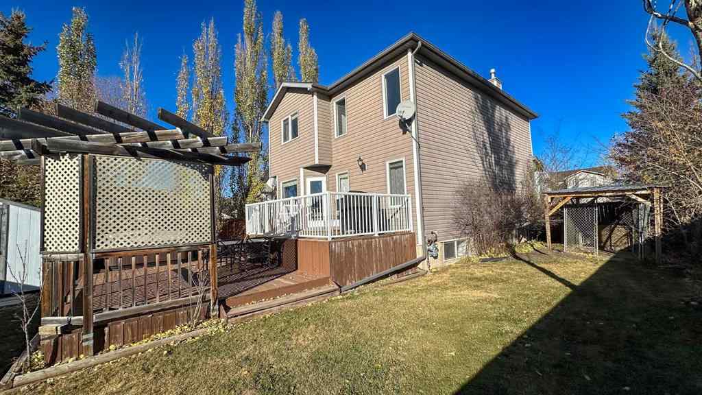 MLS® A2267286 - 211 11 Avenue NE in NONE Sundre, Residential