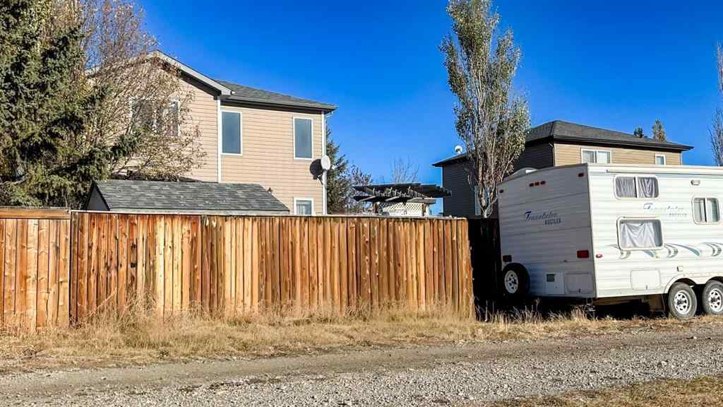 MLS® A2267286 - 211 11 Avenue NE in NONE Sundre, Residential