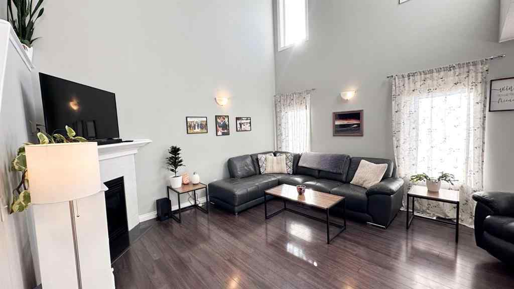 MLS® A2267286 - 211 11 Avenue NE in NONE Sundre, Residential