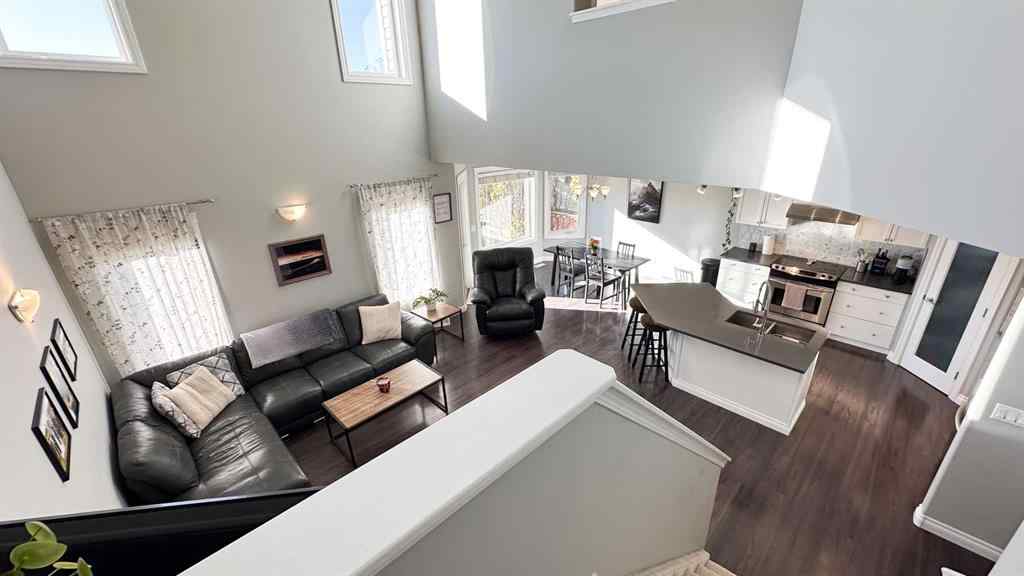 MLS® A2267286 - 211 11 Avenue NE in NONE Sundre, Residential