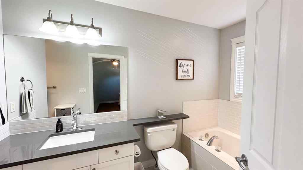 MLS® A2267286 - 211 11 Avenue NE in NONE Sundre, Residential