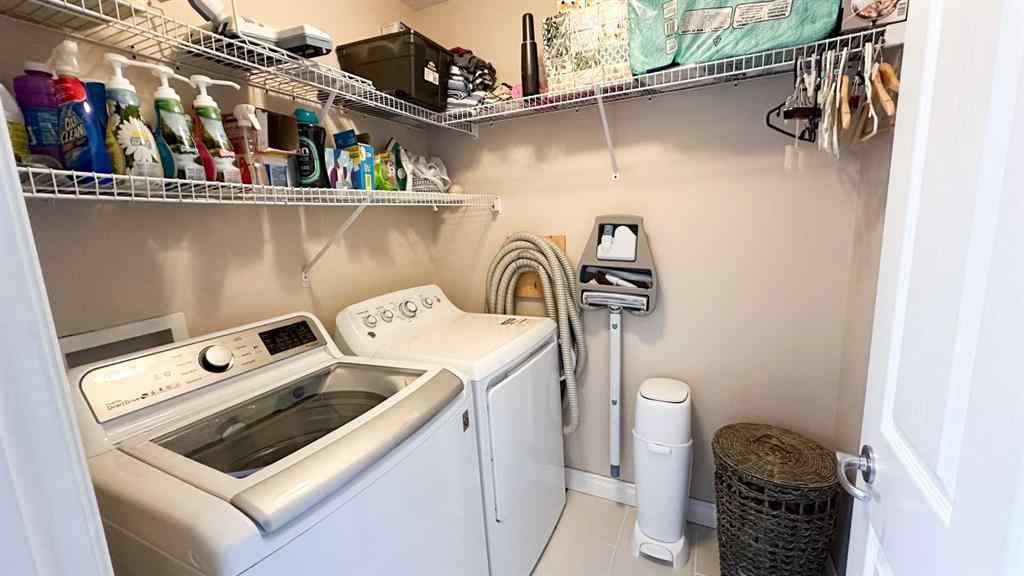 MLS® A2267286 - 211 11 Avenue NE in NONE Sundre, Residential