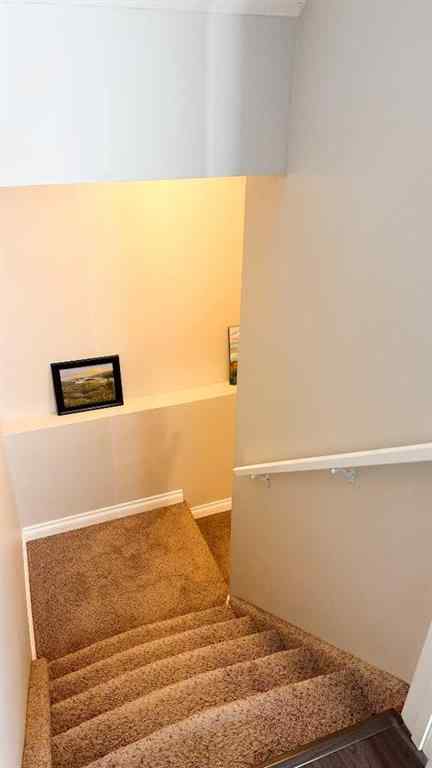 MLS® A2267286 - 211 11 Avenue NE in NONE Sundre, Residential