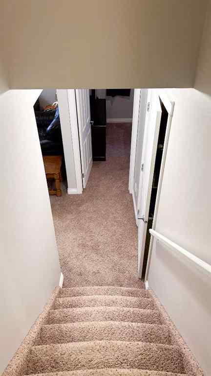 MLS® A2267286 - 211 11 Avenue NE in NONE Sundre, Residential