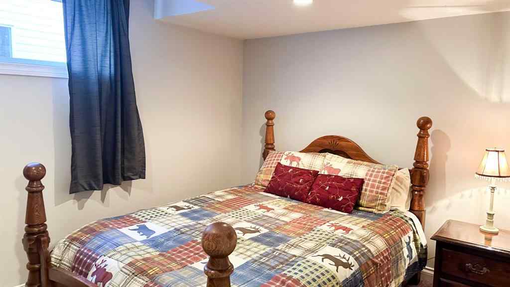 MLS® A2267286 - 211 11 Avenue NE in NONE Sundre, Residential