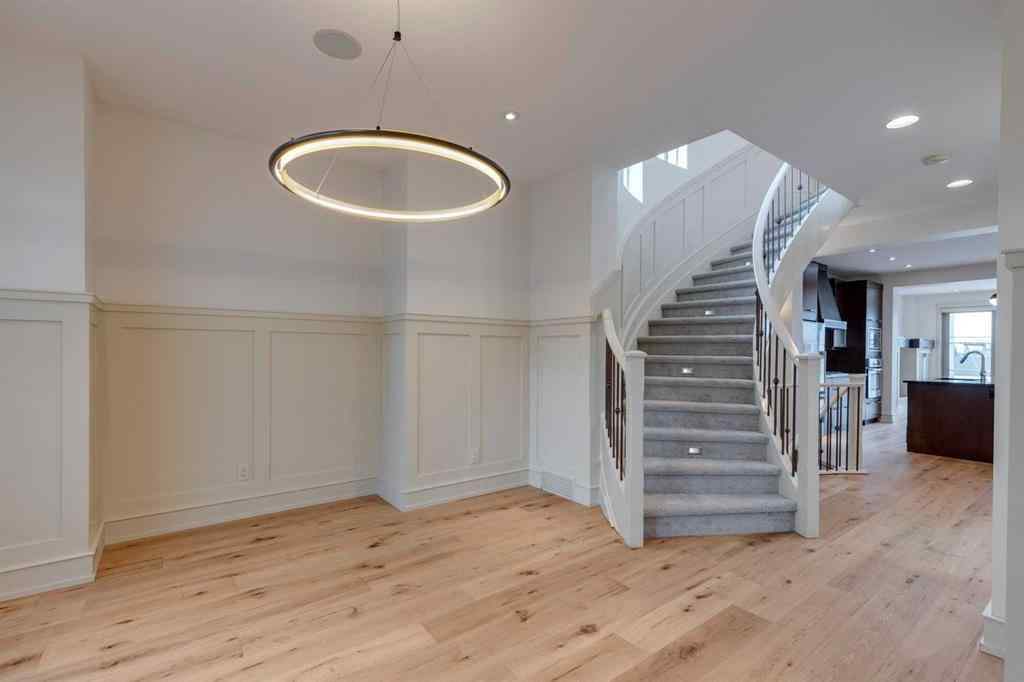 MLS® A2267290 - 2005 32 Avenue SW in South Calgary Calgary, Residential