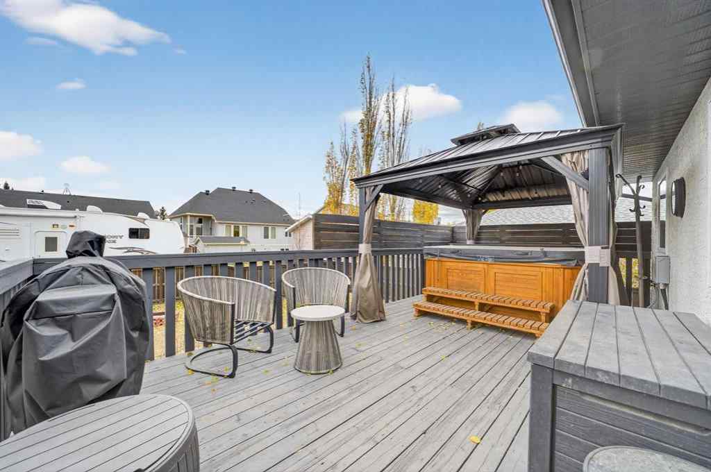 MLS® A2267294 - 225 10 Avenue NE in NONE Sundre, Residential