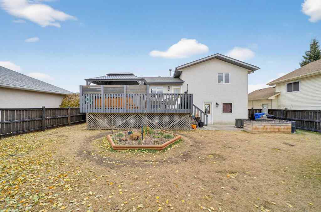 MLS® A2267294 - 225 10 Avenue NE in NONE Sundre, Residential