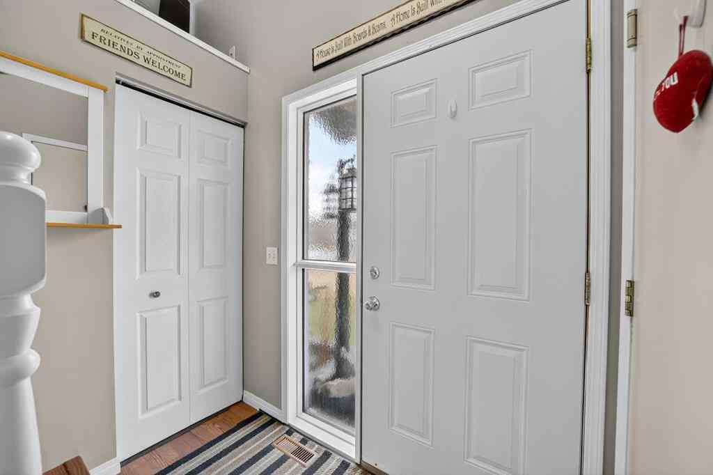 MLS® A2267294 - 225 10 Avenue NE in NONE Sundre, Residential