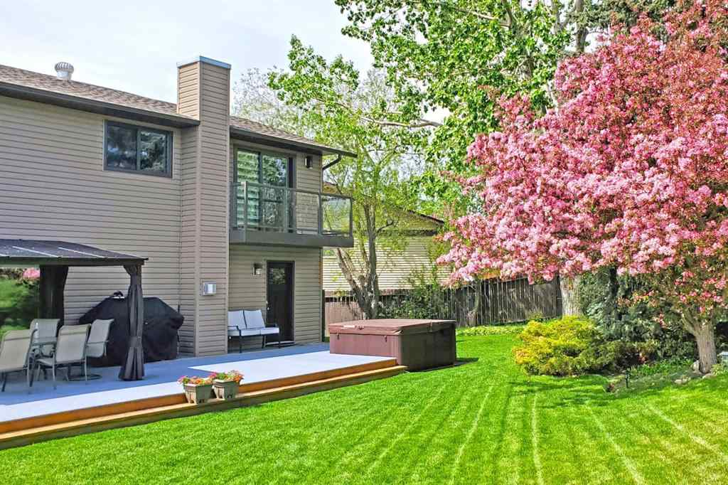 MLS® A2267296 - 224 Ranchridge Bay NW in Ranchlands Calgary, Residential