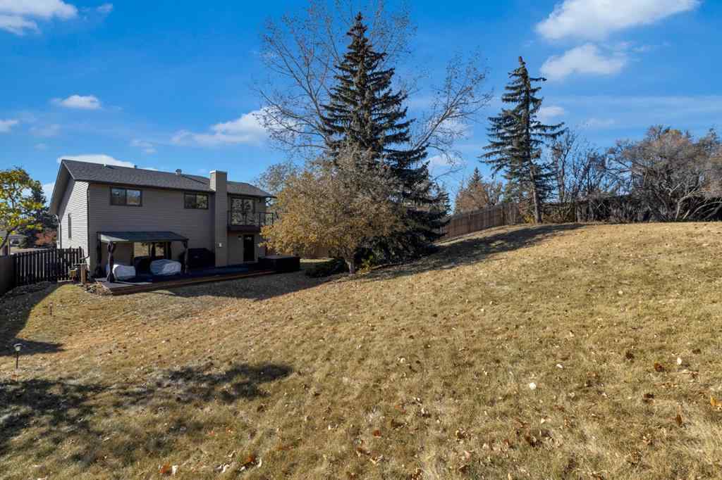 MLS® A2267296 - 224 Ranchridge Bay NW in Ranchlands Calgary, Residential