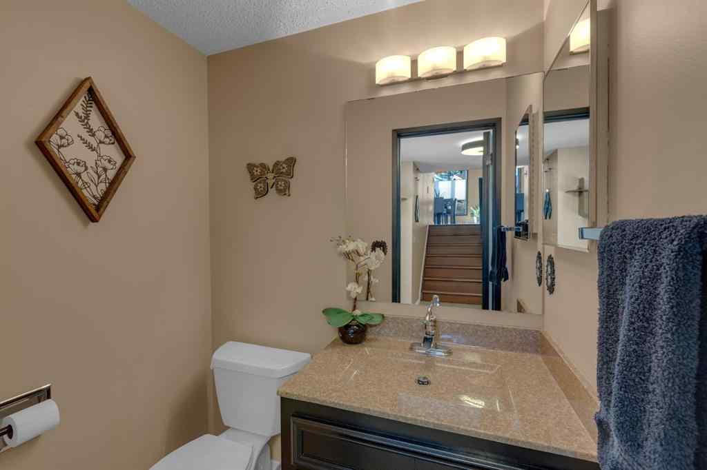 MLS® A2267296 - 224 Ranchridge Bay NW in Ranchlands Calgary, Residential