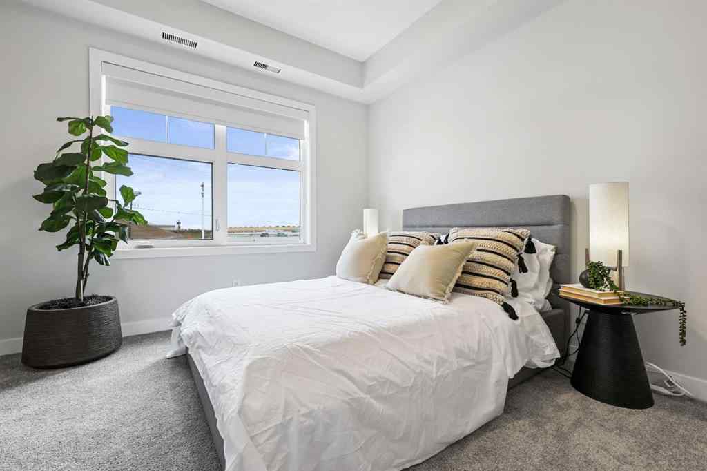 MLS® A2267298 - Unit #326 255 Les Jardins Park SE in Douglasdale/Glen Calgary, Residential