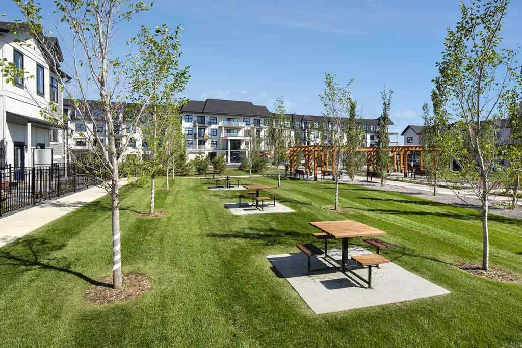 MLS® A2267298 - Unit #326 255 Les Jardins Park SE in Douglasdale/Glen Calgary, Residential