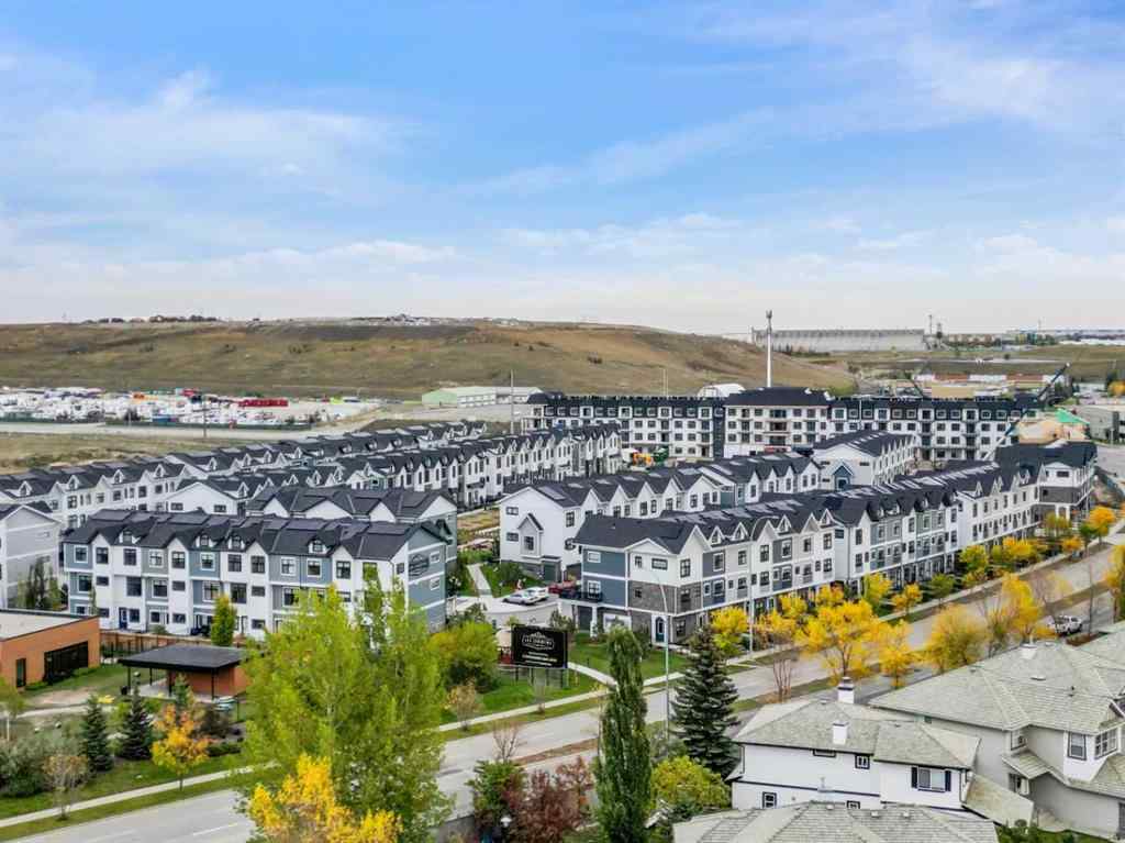 MLS® A2267298 - Unit #326 255 Les Jardins Park SE in Douglasdale/Glen Calgary, Residential