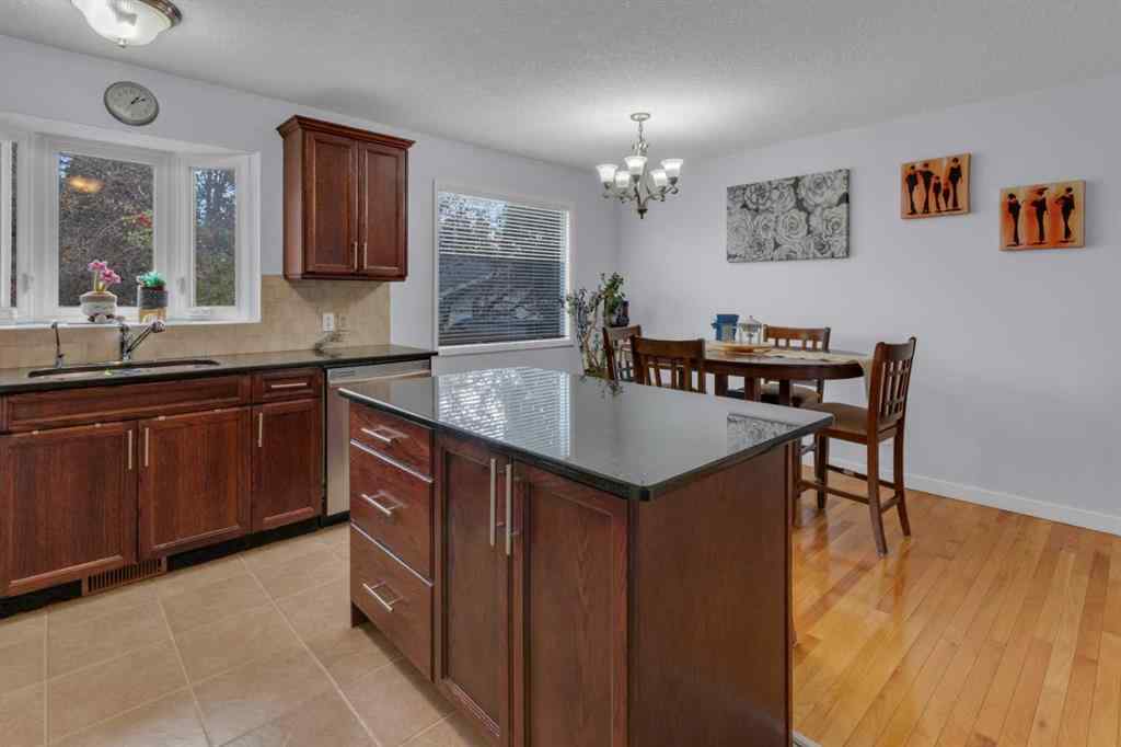 MLS® A2267300 - 5122 48 Street NW in Varsity Calgary, Residential
