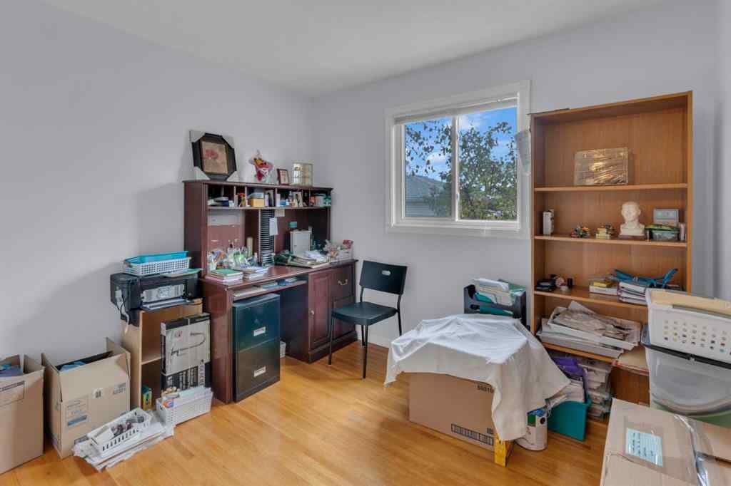 MLS® A2267300 - 5122 48 Street NW in Varsity Calgary, Residential