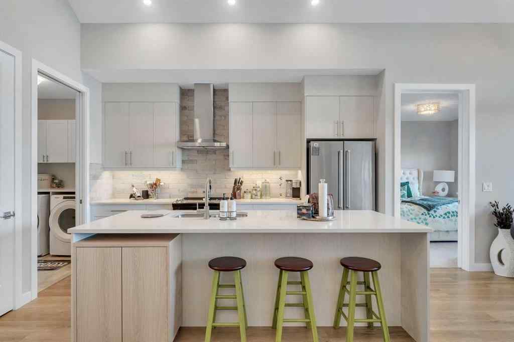 MLS® A2267304 - 406 Crestridge Common SW in Crestmont Calgary, Residential