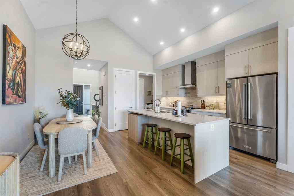 MLS® A2267304 - 406 Crestridge Common SW in Crestmont Calgary, Residential