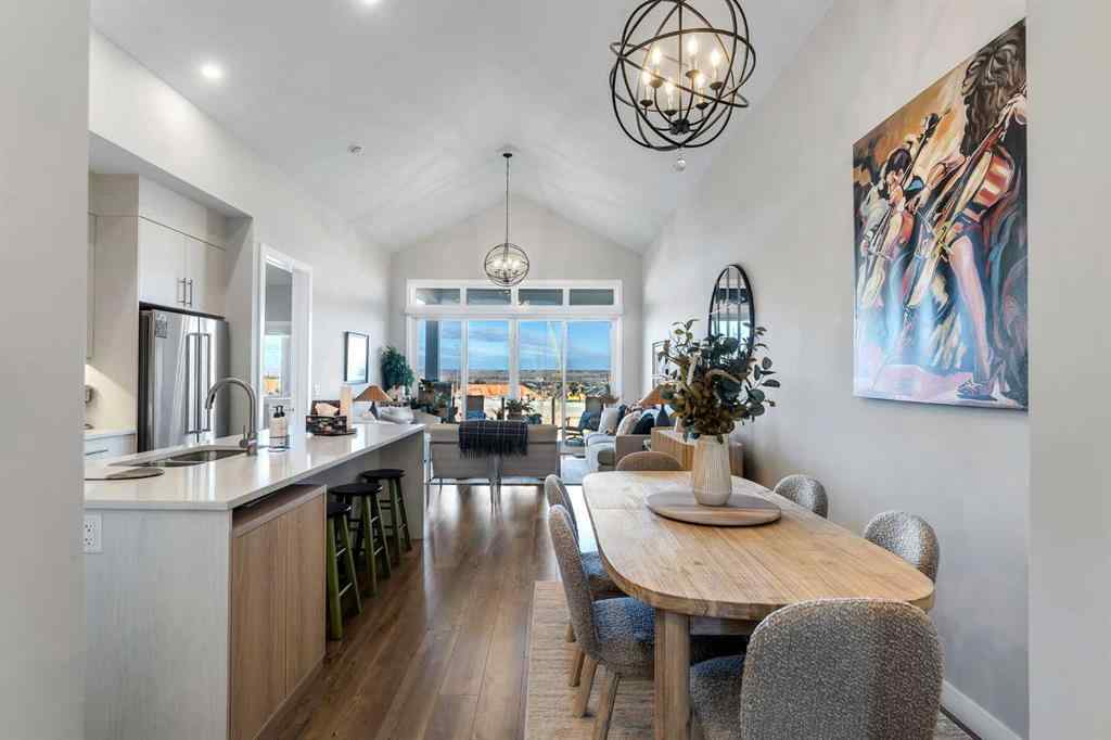 MLS® A2267304 - 406 Crestridge Common SW in Crestmont Calgary, Residential