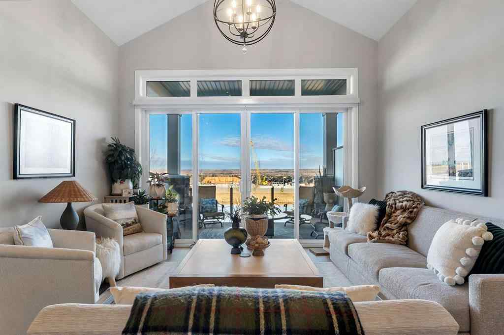 MLS® A2267304 - 406 Crestridge Common SW in Crestmont Calgary, Residential