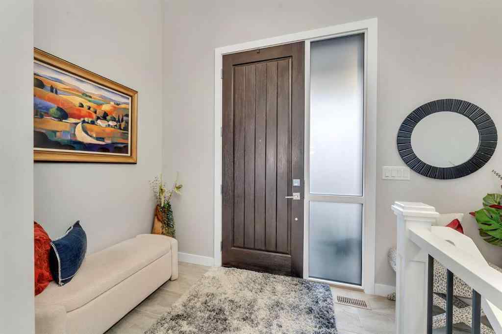 MLS® A2267304 - 406 Crestridge Common SW in Crestmont Calgary, Residential