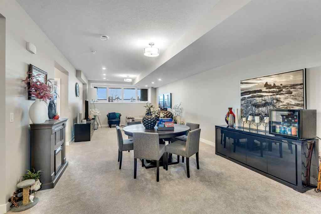 MLS® A2267304 - 406 Crestridge Common SW in Crestmont Calgary, Residential