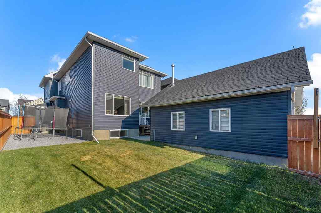 MLS® A2267306 - 1535 Ravensmoor Way SE in Ravenswood Airdrie, Residential