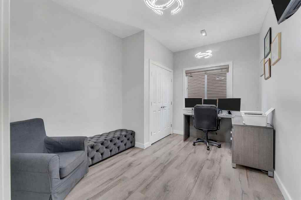 MLS® A2267306 - 1535 Ravensmoor Way SE in Ravenswood Airdrie, Residential