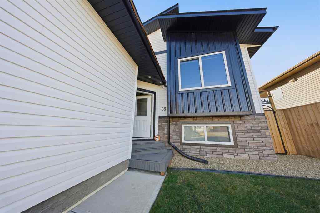 MLS® A2267310 - 69 Mackenzie Avenue  in Mackenzie Ranch Estates Lacombe, Residential